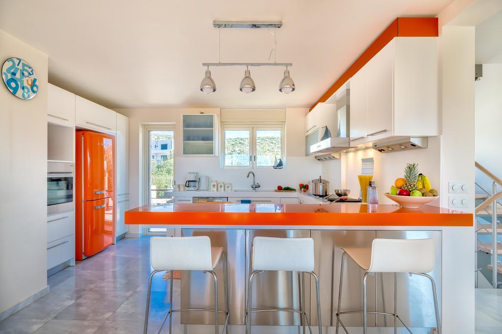 Legrena Beach Villa Сунион Экстерьер фото