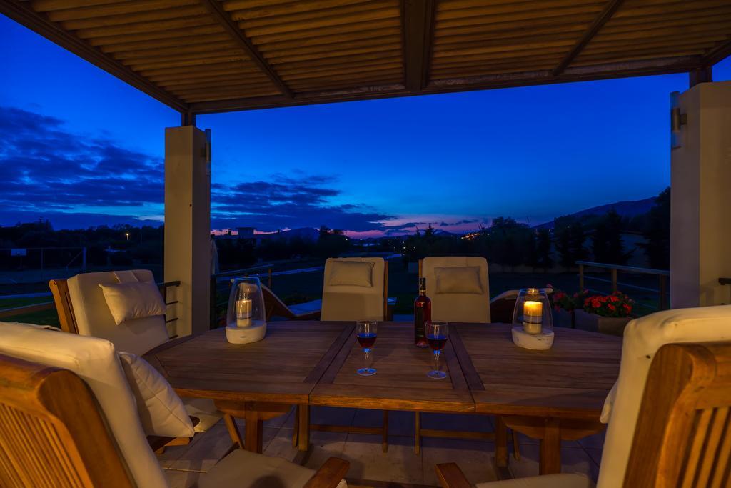 Legrena Beach Villa Сунион Экстерьер фото